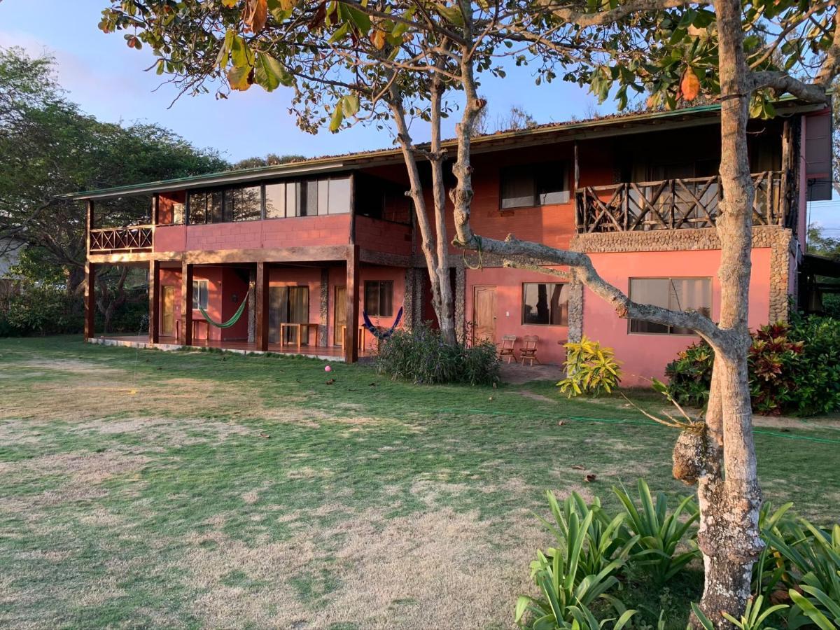 Casa Roja Hostel Montañita エクステリア 写真
